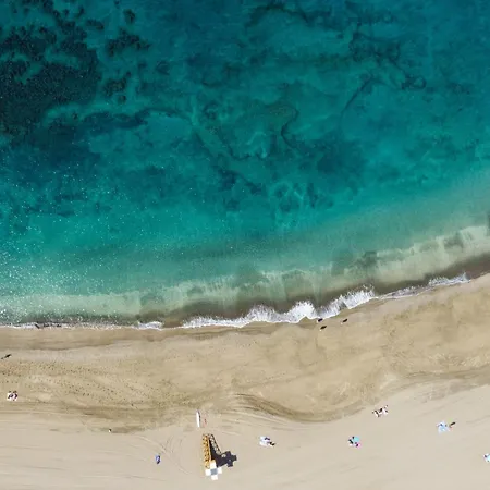 Home2book Tropical Poolside Retreat, Americas Lägenhet *