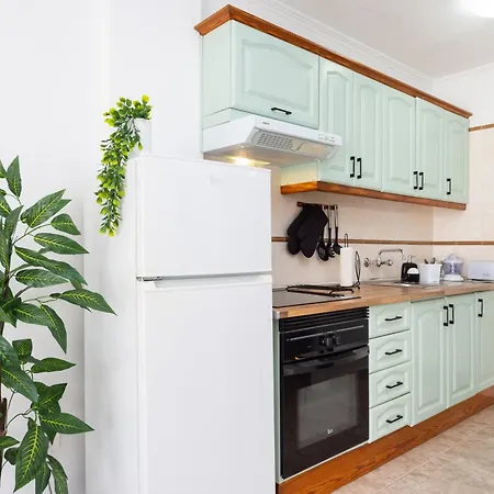 Home2book Tropical Poolside Retreat, Americas Lägenhet *