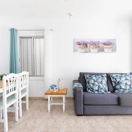 Home2book Tropical Poolside Retreat, Americas Lägenhet