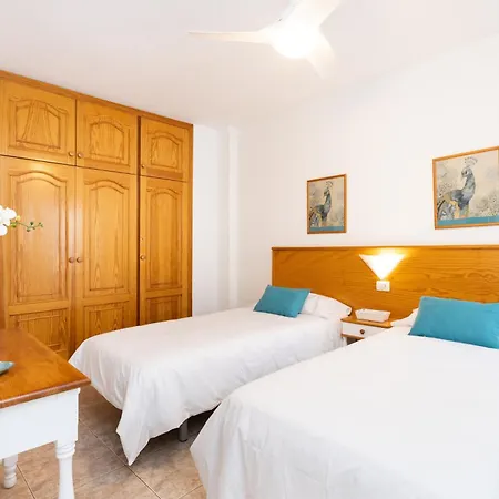 Home2book Tropical Poolside Retreat, Americas *